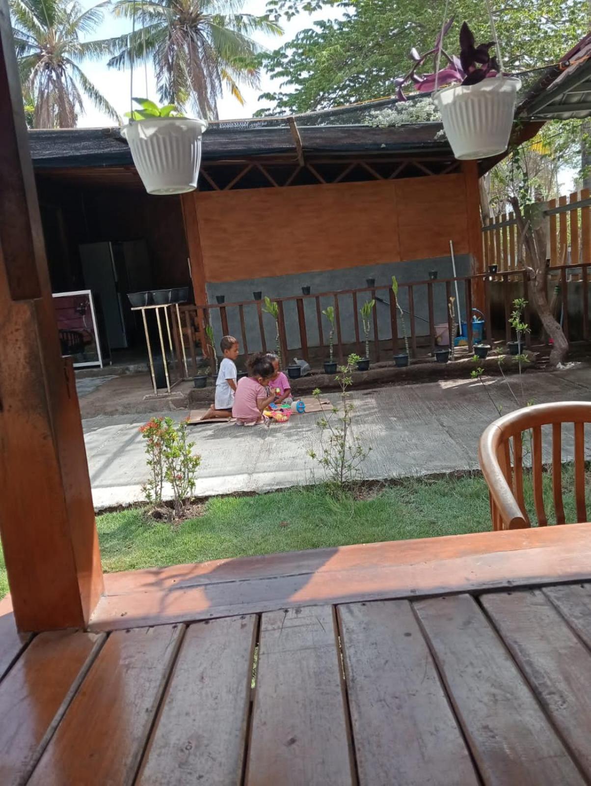 Blue Moon Meno Hotel Gili Meno Exterior photo